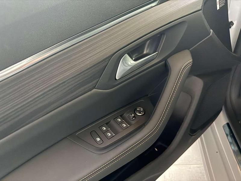 Nuova Peugeot 508 SW GTi 131 CV (96 kW) 2025 Blue eclipse Station wagon