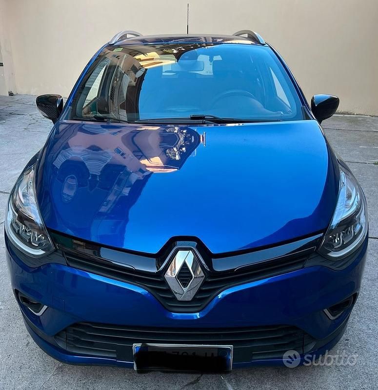 Usata Renault Clio GrandTour Zen 90 CV (66 kW) 2019 Blu Station wagon