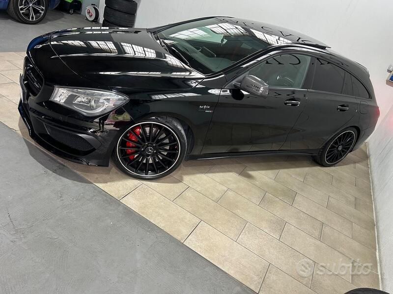 Nero Usata 2015 Mercedes CLA45 AMG AMG Station wagon | 23.300 € - Immagine 1/4