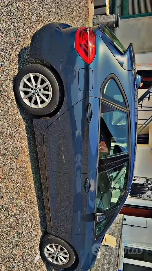 Usata BMW 218 150 CV (110 kW) 2016 Bluazzurro Monovolume