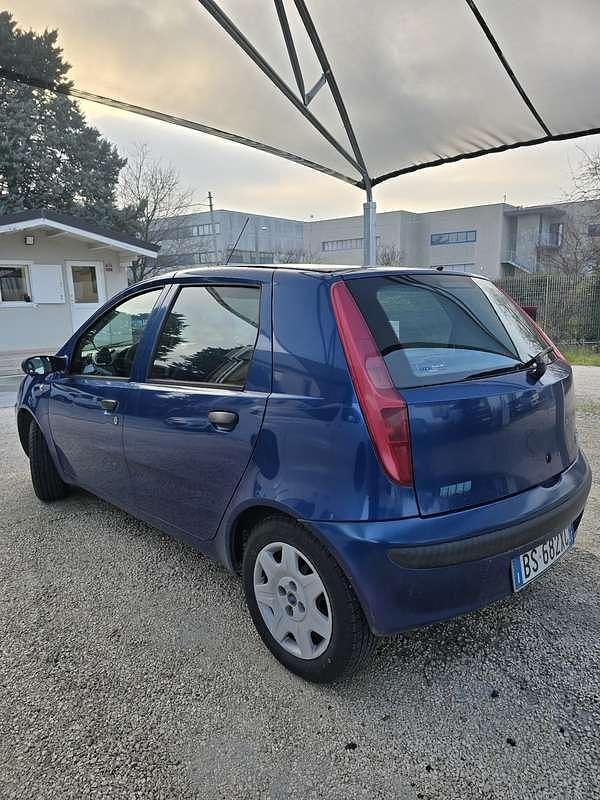 Usata Fiat Punto 60 CV (44 kW) 2001 Utilitaria