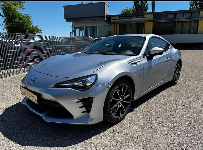 Usata Toyota GT86 GT 200 CV (147 kW) 2017 Argento Coupé