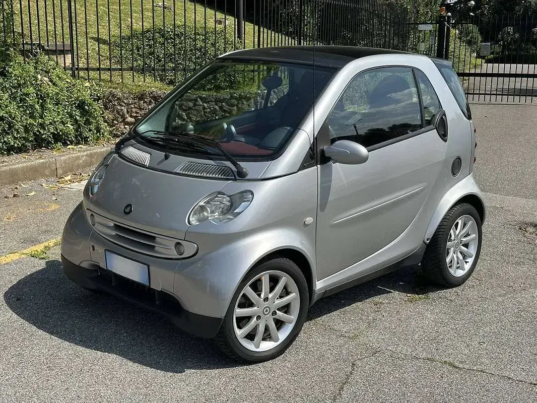 Usata Smart ForTwo Coupé 61 CV (44 kW) 2006 Argento Coupé
