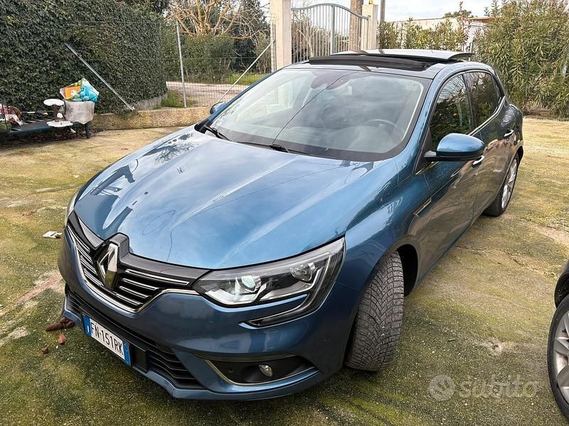 Usata Renault Mégane IV 110 CV (80 kW) 2018 Blu Berlina
