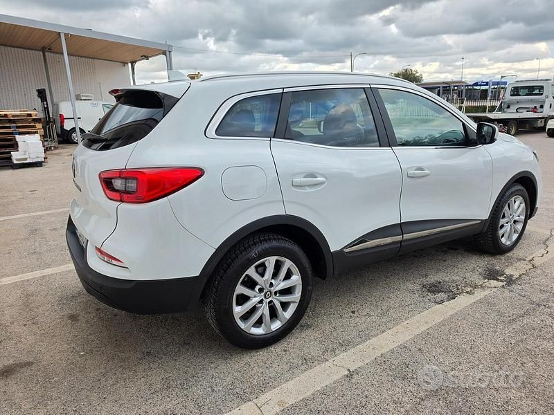 Usata Renault Kadjar Business 115 CV (84 kW) 2021 Bianco SUV