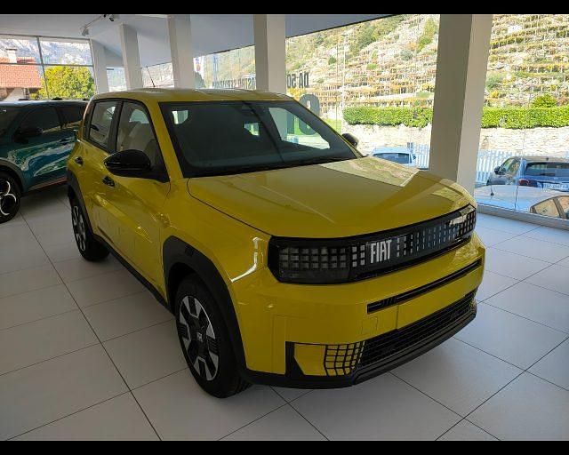 Nuova Fiat Panda Icon 110 CV (80 kW) 2025 Giallo SUV