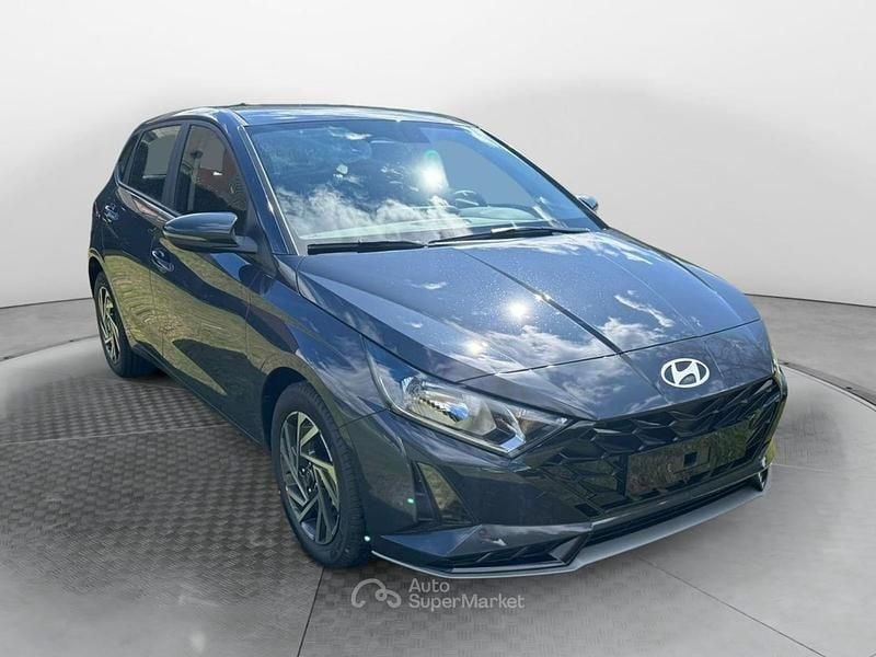Uusi Hyundai i20 90 HP (66 kW) 2026 Harmaa Viistoperä