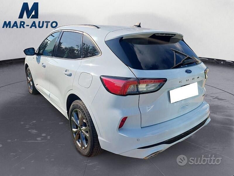 Usata Ford Kuga ST-Line X 225 CV (165 kW) 2021 Bianco SUV
