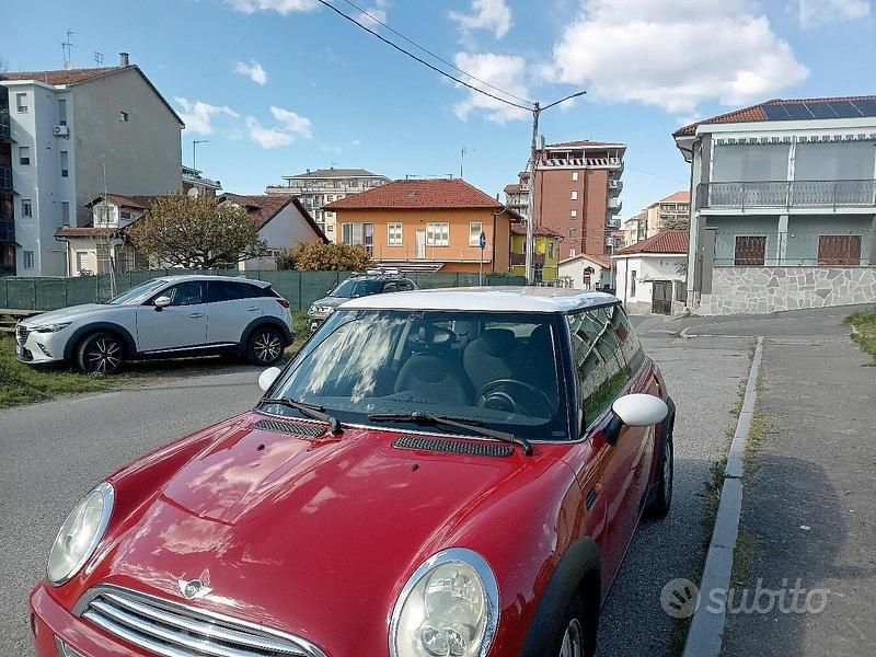 Usata Mini Cooper 2006 Rosso Utilitaria