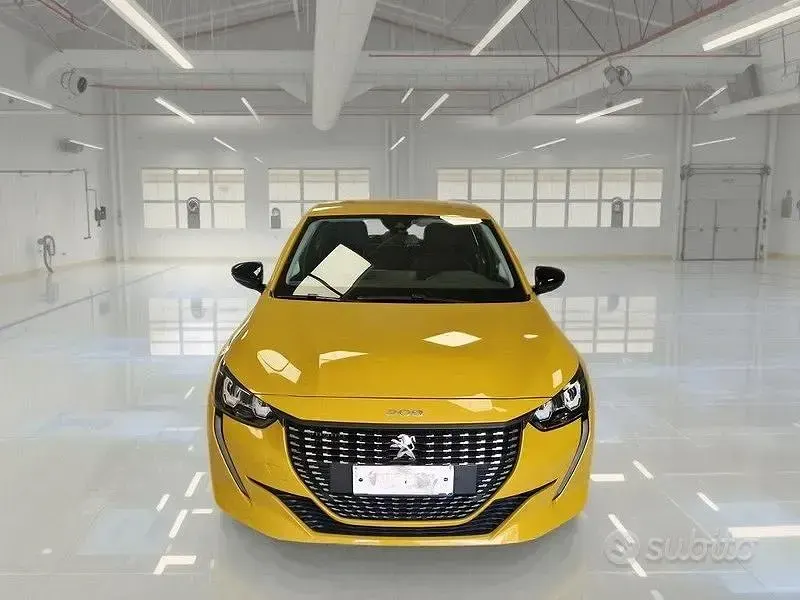 Usata Peugeot 208 Active 101 CV (74 kW) 2022 Giallo Utilitaria