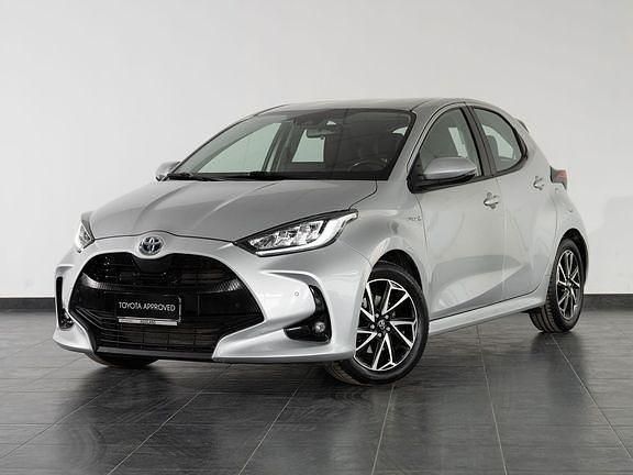 Usata Toyota Yaris Hybrid Trend 115 CV (84 kW) 2020 Grigio Utilitaria