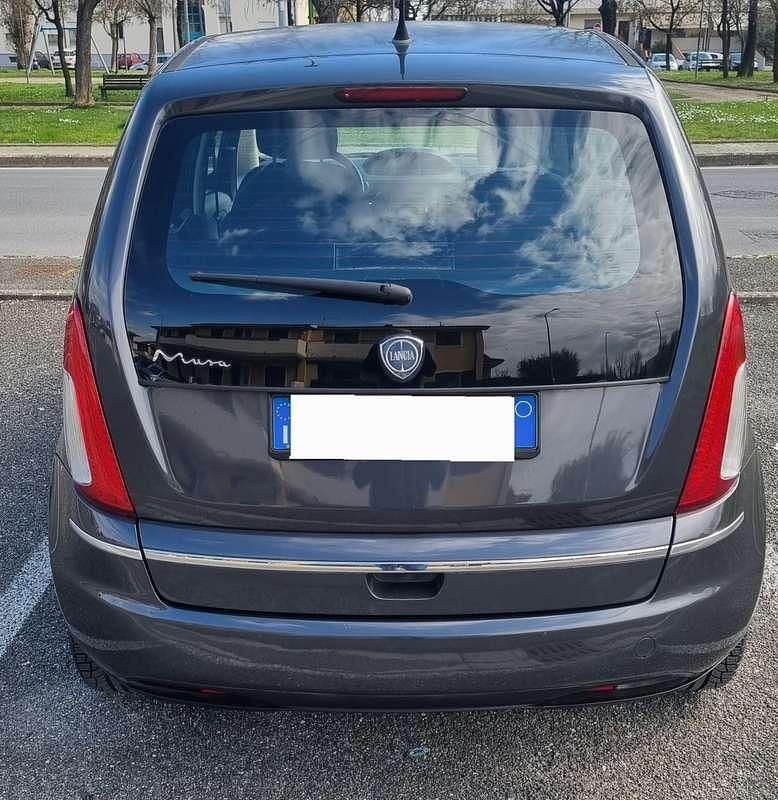 Usata Lancia Musa 77 CV (56 kW) 2009 Monovolume