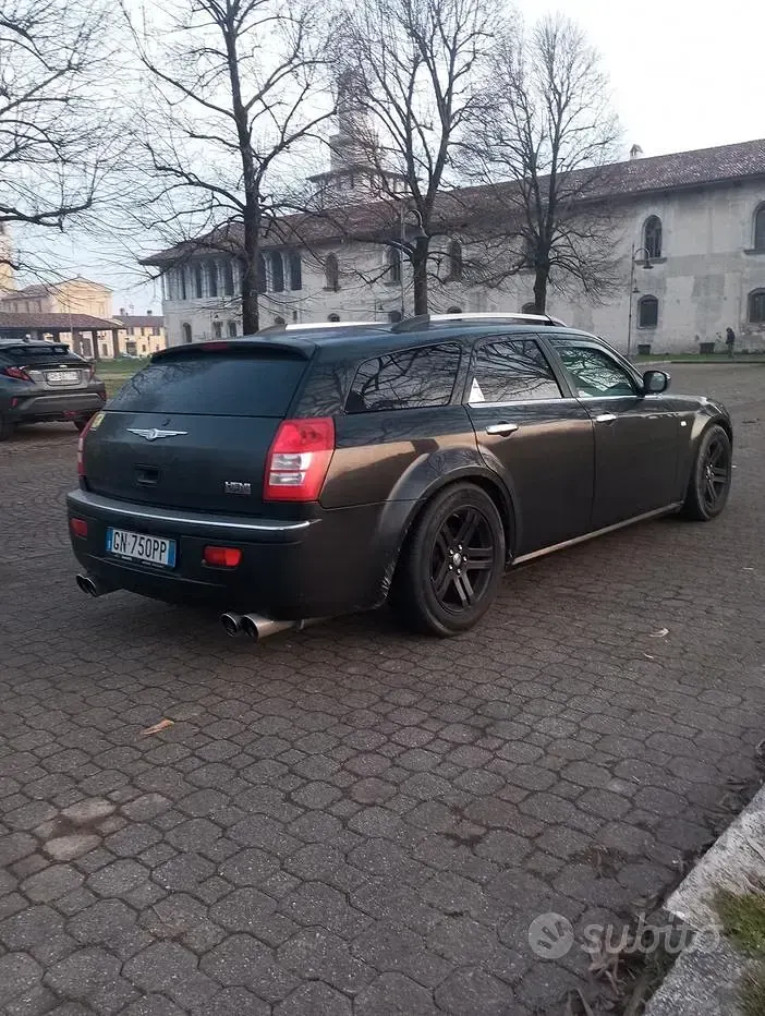 Usata Chrysler 300C Touring 340 CV (250 kW) 2006 Nero Station wagon