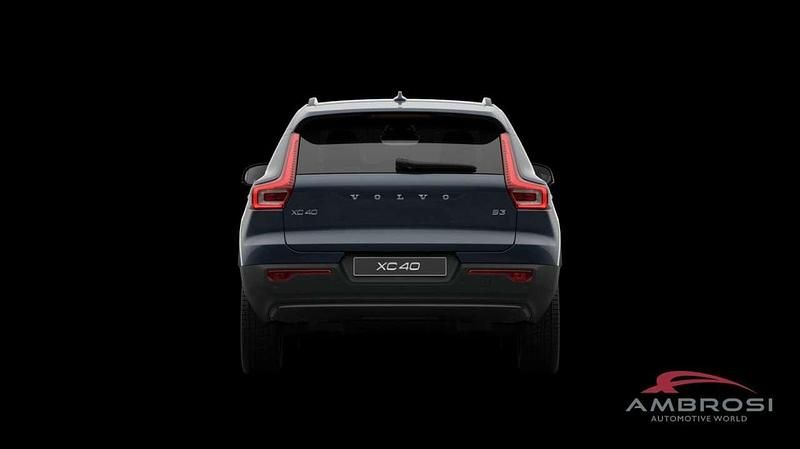 Nuova Volvo XC40 Plus 163 CV (119 kW) 2026 Denim blue SUV
