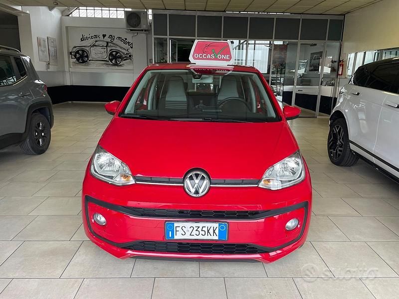 Rosso Usata 2018 VW up! Move Due volumi | 9700 € (Buon prezzo) - Immagine 1/4