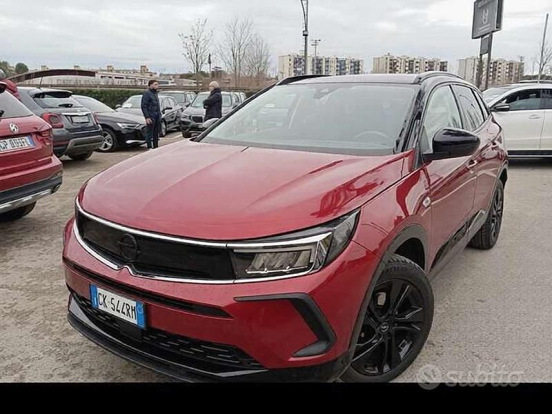 Usata Opel Grandland X GS Line 131 CV (96 kW) 2022 Rosso SUV