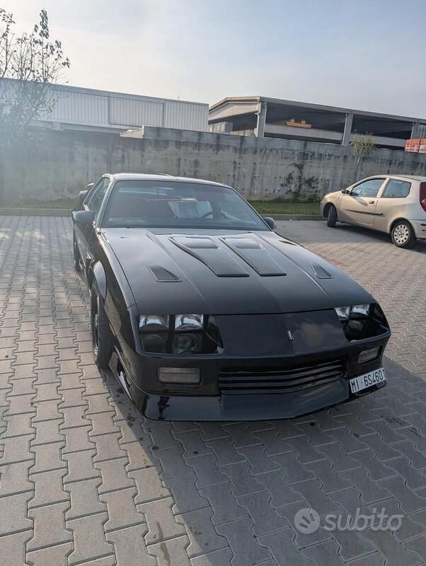 Usata Chevrolet Camaro 225 CV (165 kW) 1990 Nero Coupé