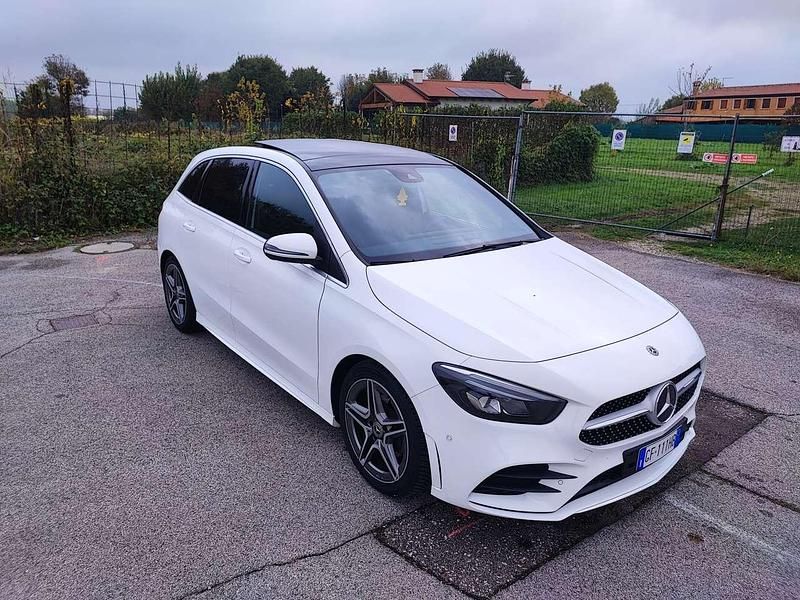 Other Usata 2019 Mercedes B200 AMG Monovolume | 23.890 € (Cara) - Immagine 1/4