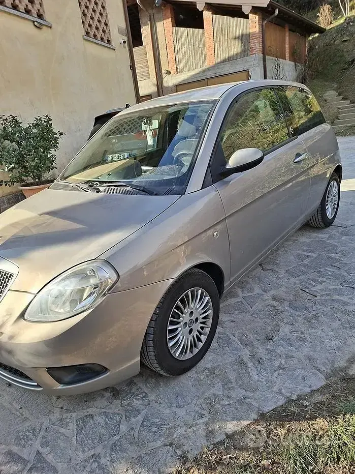 Usata Lancia Ypsilon 2009 Utilitaria