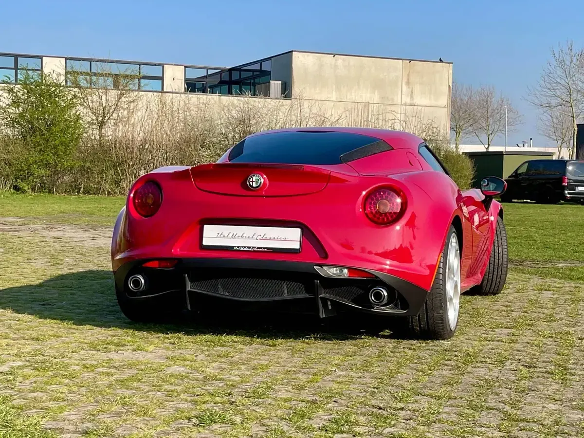 Usata Alfa Romeo 4C 241 CV (177 kW) 2015 Rosso Coupé