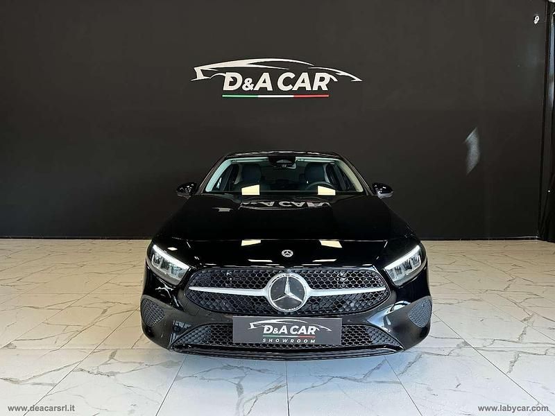 Usata Mercedes A180 Advanced 116 CV (85 kW) 2023 Nero Berlina