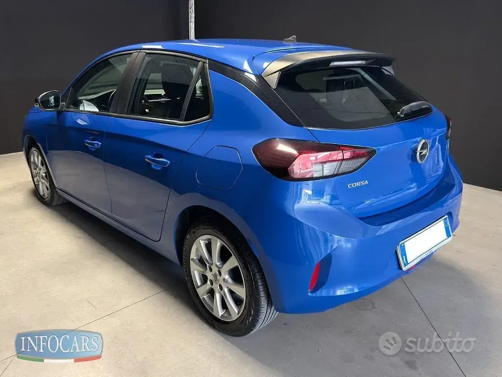 Usata Opel Corsa Edition 75 CV (55 kW) 2023 Blu metallizzato Utilitaria