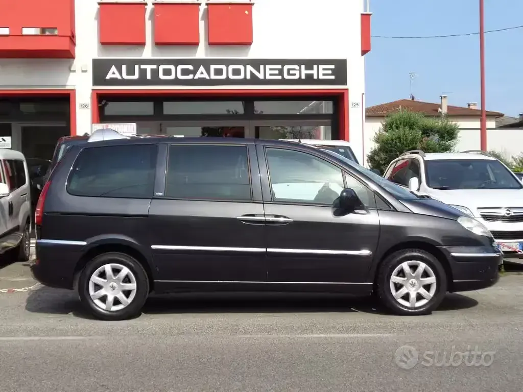 Usata Peugeot 807 136 CV (100 kW) 2010 Monovolume