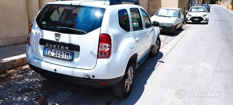 Usata Dacia Duster 105 CV (77 kW) 2015 Bianco SUV