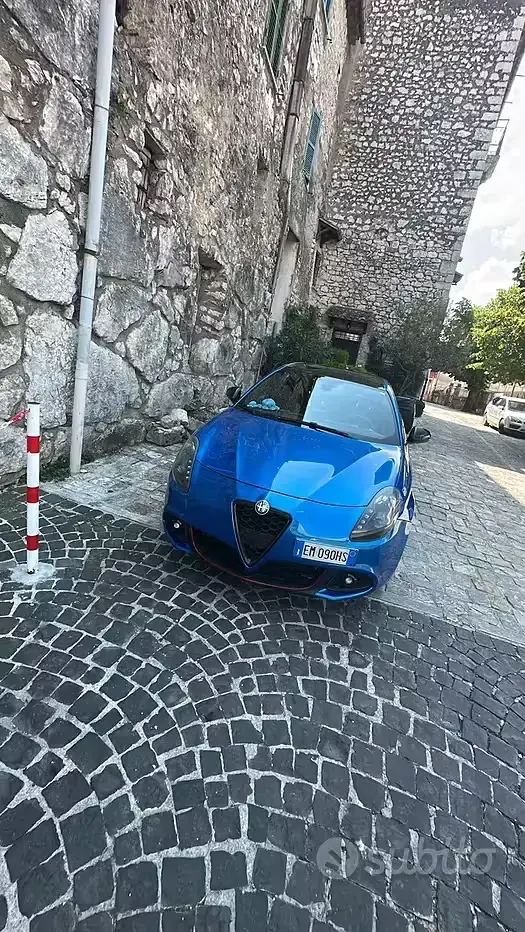 Usata Alfa Romeo Giulietta Progression 105 CV (77 kW) 2012 Bluazzurro Utilitaria