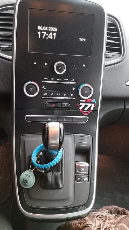 Usata Renault Scénic IV 110 CV (80 kW) 2018 Grigio Monovolume