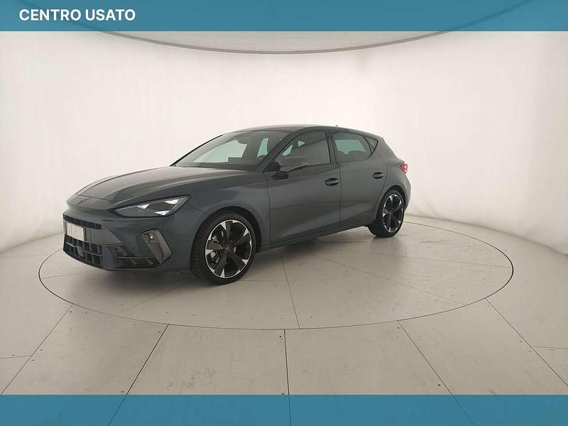 Magnetic tech Usata 2025 Cupra Leon Tre volumi | 31.900 € (Cara) - Immagine 1/4