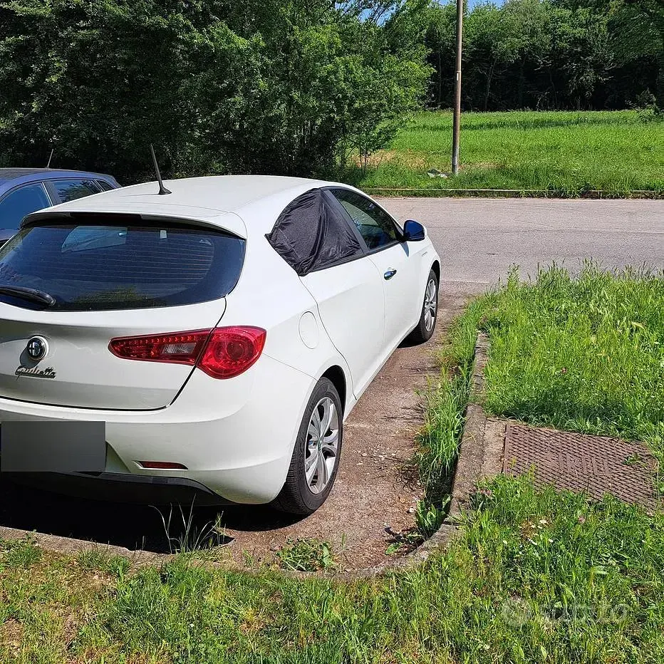 Usata Alfa Romeo Giulietta 105 CV (77 kW) 2014 Bianco Utilitaria