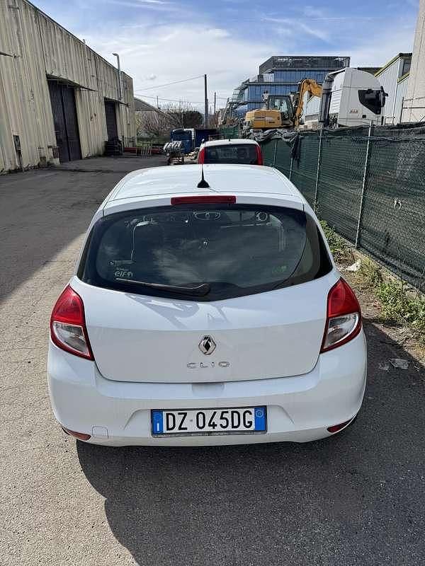 Usata Renault Clio II 65 CV (47 kW) 2009 Berlina