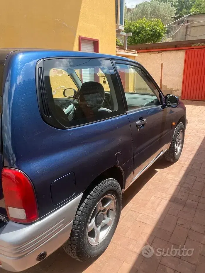 Usata Suzuki Vitara 94 CV (69 kW) 2000 Blu SUV