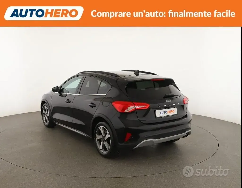 Usata Ford Focus Active 125 CV (91 kW) 2020 Nero Berlina