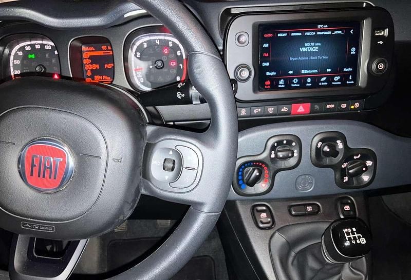 Usata Fiat Panda Cross Cross 69 CV (50 kW) 2024 Rosso Utilitaria