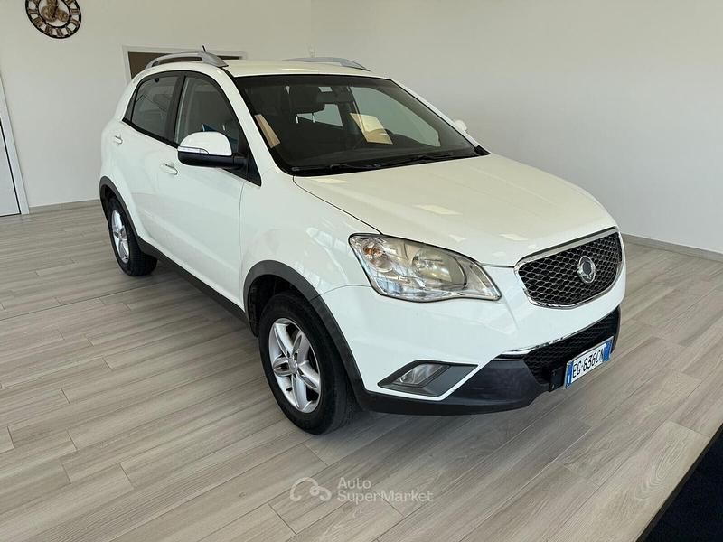 Usata SsangYong Korando 175 CV (128 kW) 2011 Bianco Station wagon