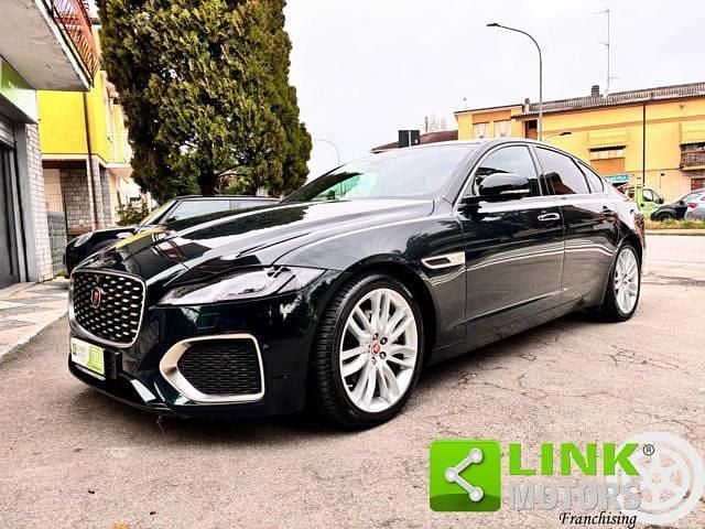 Usata Jaguar XF R-Dynamic 204 CV (150 kW) 2021 Verde