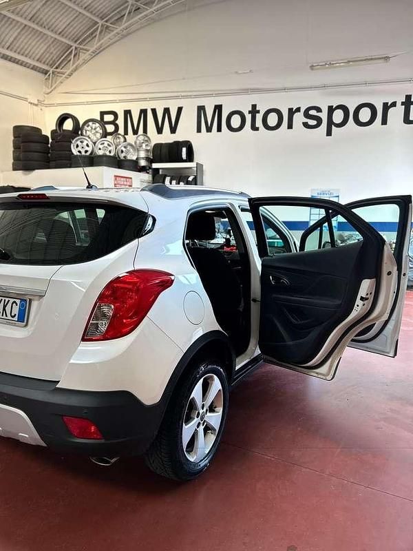 Usata Opel Mokka 140 CV (102 kW) 2015 Bianco SUV
