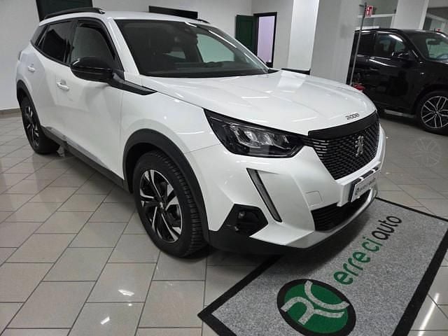 Usata Peugeot 2008 Allure 110 CV (80 kW) 2022 Bianco SUV