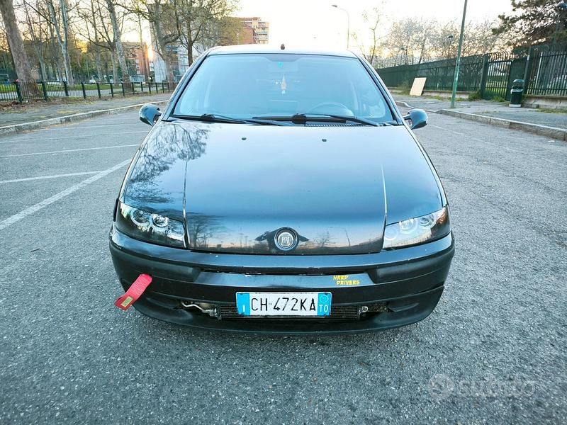 Usata Fiat Punto 80 CV (58 kW) 2003 Nero Utilitaria