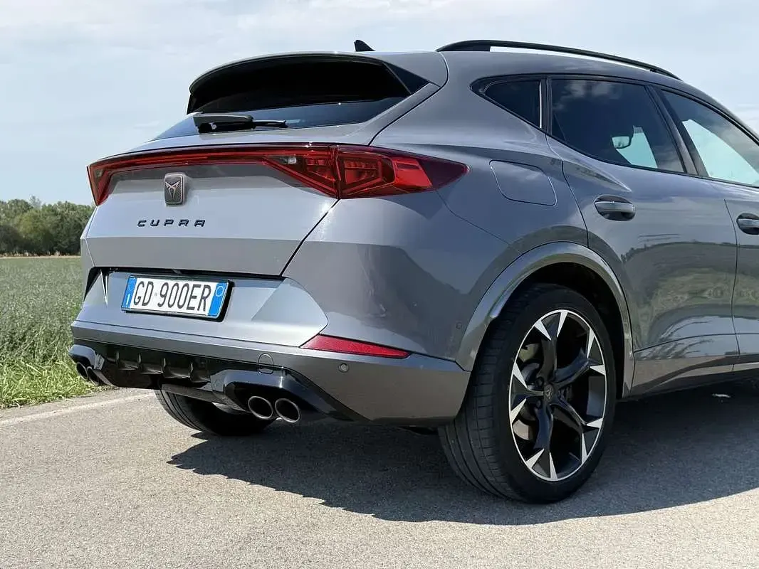Usata Cupra Formentor VZ3 310 CV (228 kW) 2021 Grigio SUV