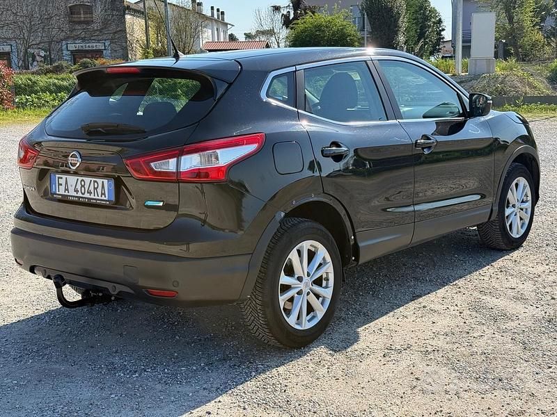 Usata Nissan Qashqai Tekna 110 CV (80 kW) 2016 Nero SUV