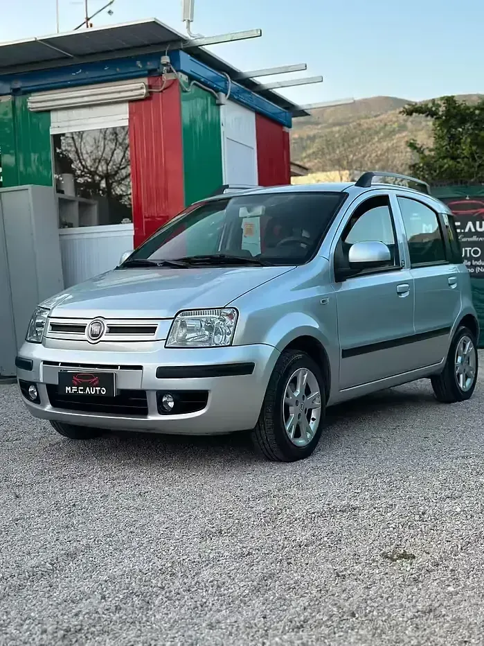 Usata Fiat Panda Dynamic 75 CV (55 kW) 2011 Grigio Utilitaria