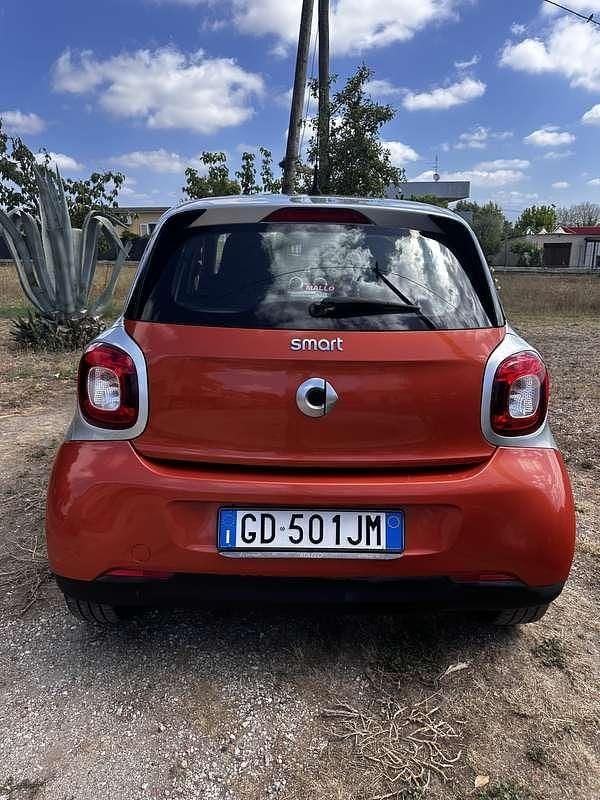 Usata Smart ForFour Passion 75 CV (55 kW) 2015 Utilitaria