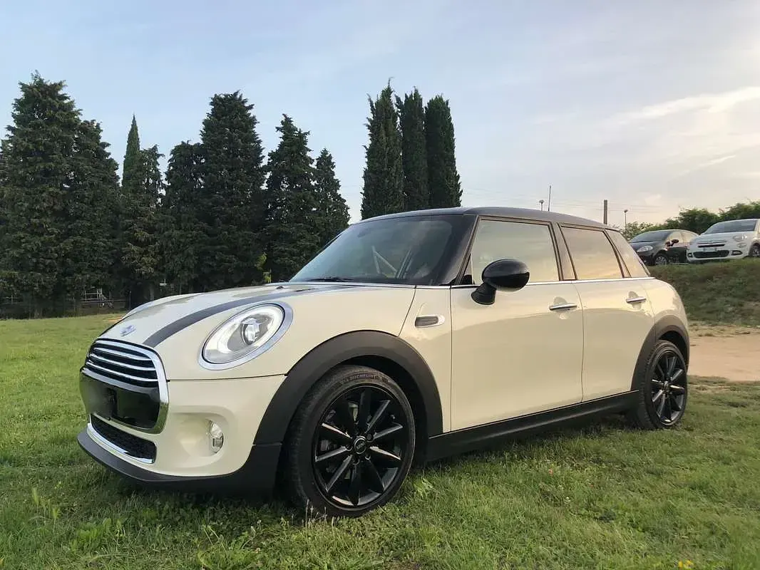 Usata Mini Cooper D 116 CV (85 kW) 2015 Bianco Utilitaria