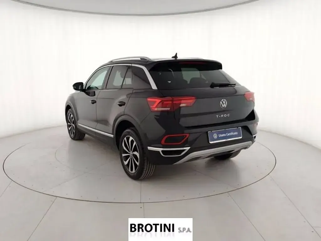 Usata VW T-Roc Style 110 CV (80 kW) 2023 Nero metallizzato SUV