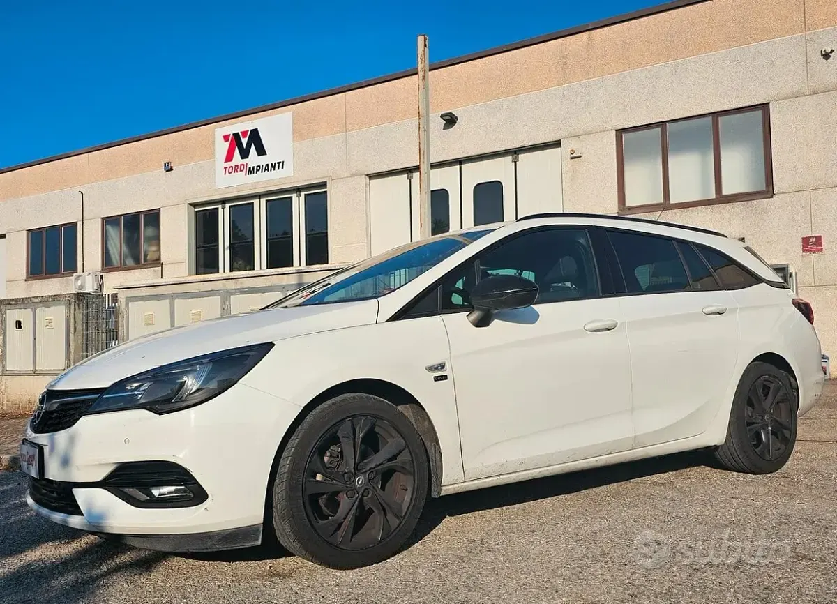 Usata Opel Astra S 105 CV (77 kW) 2020 Bianco Station wagon