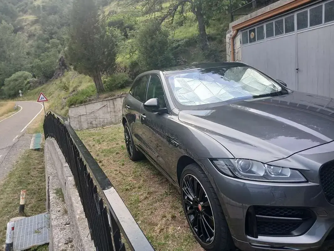 Usata Jaguar F-Pace R-Sport 300 CV (220 kW) 2018 SUV