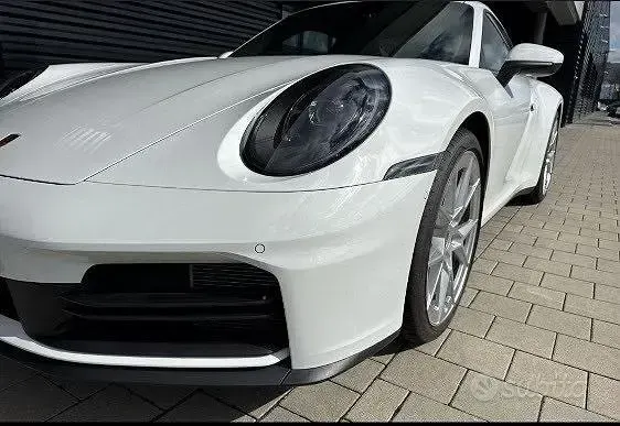 Usata Porsche 911 Carrera 394 CV (289 kW) 2024 Bianco Coupé